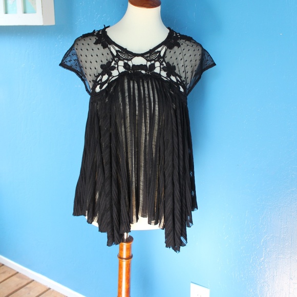 Free People Tops - Beautiful Free People Sheer Crochet Neck top